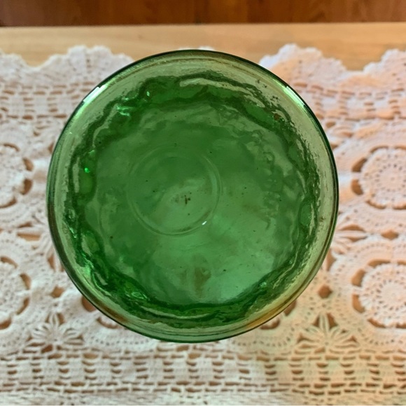 E.O. Brody Vintage 60's Green Glass Vase - Picture 3 of 6